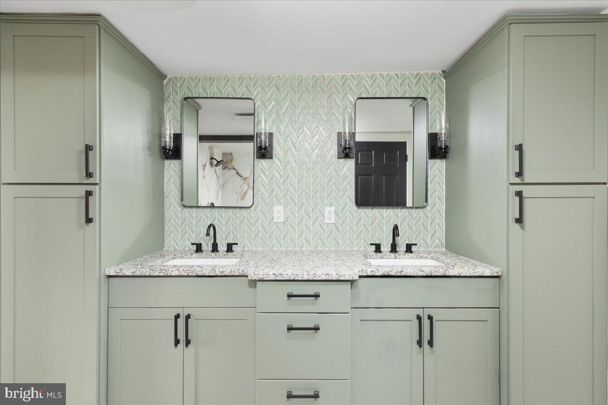 1999 US HWY BSN 340 W, STANLEY, Virginia 22851, 3 Bedrooms Bedrooms, ,3 BathroomsBathrooms,Residential,For sale,1999 US HWY BSN 340 W,VAPA2005666 MLS # VAPA2005666