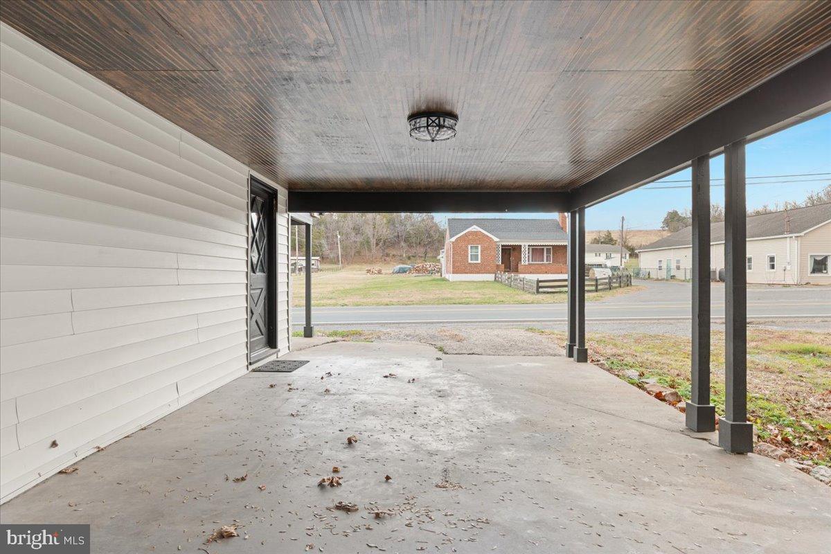 1999 US HWY BSN 340 W, STANLEY, Virginia 22851, 3 Bedrooms Bedrooms, ,3 BathroomsBathrooms,Residential,For sale,1999 US HWY BSN 340 W,VAPA2005666 MLS # VAPA2005666