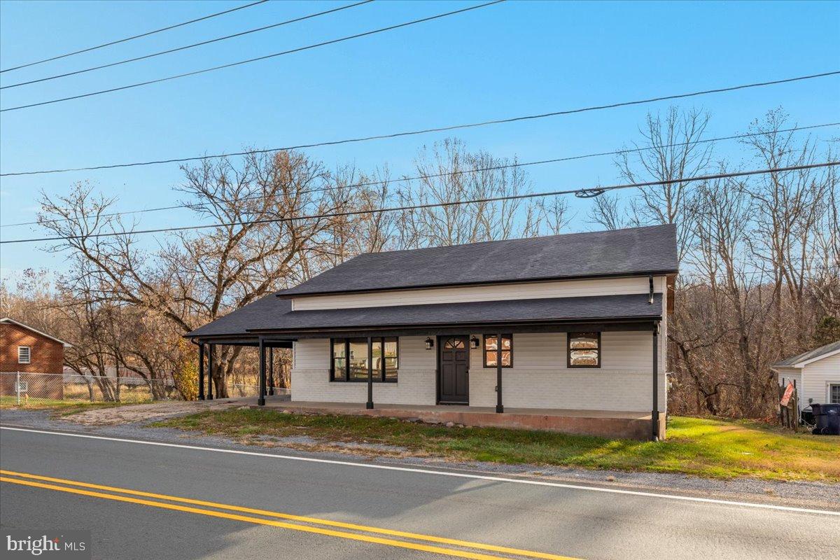 1999 US HWY BSN 340 W, STANLEY, Virginia 22851, 3 Bedrooms Bedrooms, ,3 BathroomsBathrooms,Residential,For sale,1999 US HWY BSN 340 W,VAPA2005666 MLS # VAPA2005666