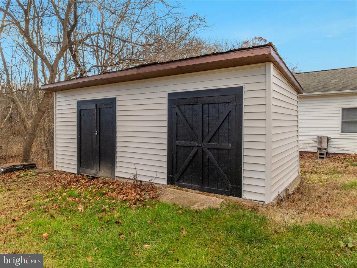 1999 US HWY BSN 340 W, STANLEY, Virginia 22851, 3 Bedrooms Bedrooms, ,3 BathroomsBathrooms,Residential,For sale,1999 US HWY BSN 340 W,VAPA2005666 MLS # VAPA2005666