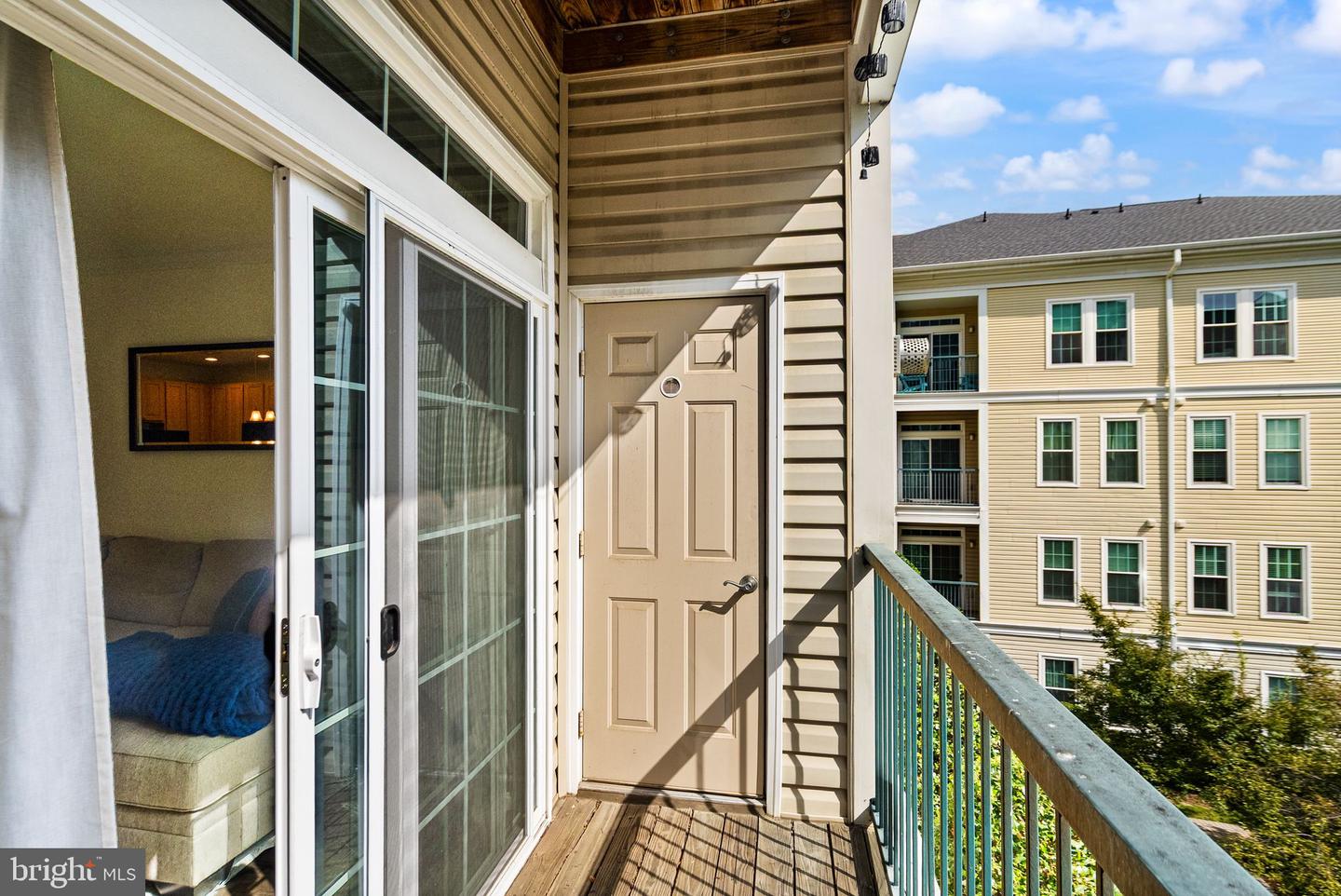 2465 ARMY NAVY DR #204, ARLINGTON, Virginia 22206, 1 Bedroom Bedrooms, ,1 BathroomBathrooms,Residential,For sale,2465 ARMY NAVY DR #204,VAAR2066462 MLS # VAAR2066462