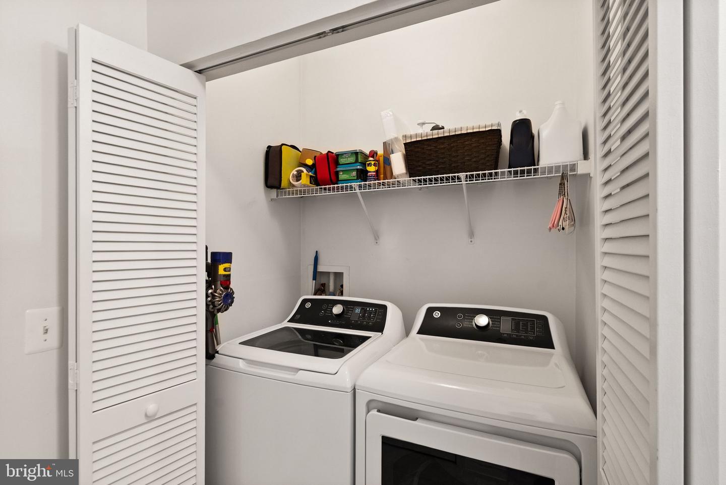 2465 ARMY NAVY DR #204, ARLINGTON, Virginia 22206, 1 Bedroom Bedrooms, ,1 BathroomBathrooms,Residential,For sale,2465 ARMY NAVY DR #204,VAAR2066462 MLS # VAAR2066462