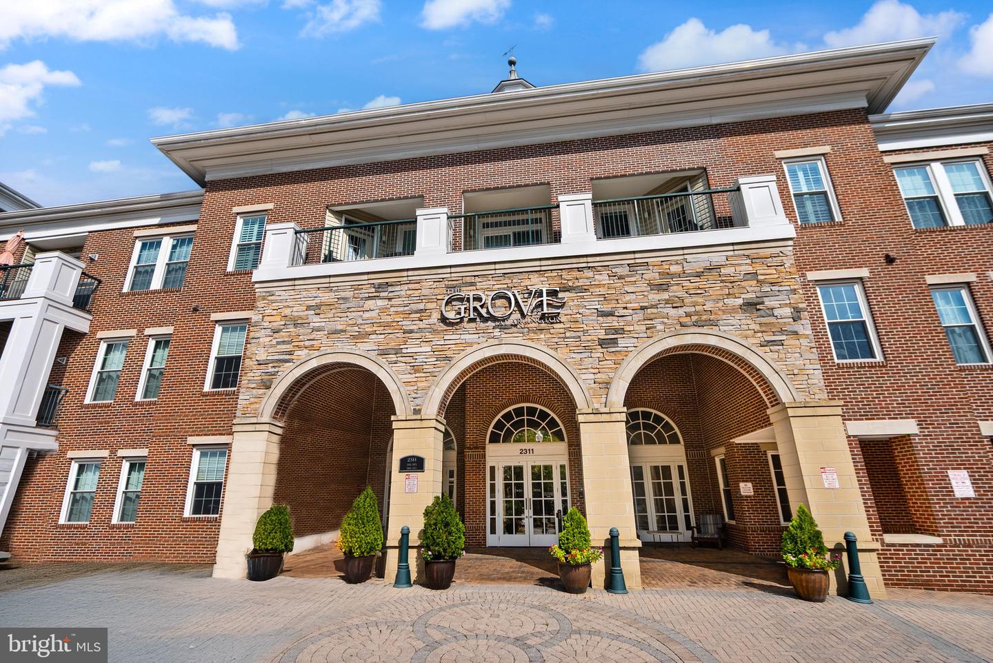 2465 ARMY NAVY DR #204, ARLINGTON, Virginia 22206, 1 Bedroom Bedrooms, ,1 BathroomBathrooms,Residential,For sale,2465 ARMY NAVY DR #204,VAAR2066462 MLS # VAAR2066462