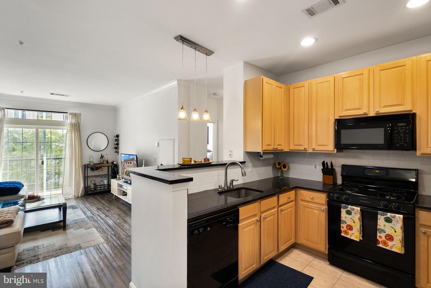 2465 ARMY NAVY DR #204, ARLINGTON, Virginia 22206, 1 Bedroom Bedrooms, ,1 BathroomBathrooms,Residential,For sale,2465 ARMY NAVY DR #204,VAAR2066462 MLS # VAAR2066462