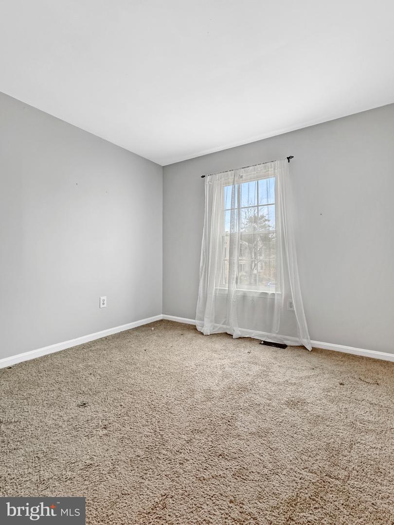 6600 BRAVE CT, HAYMARKET, Virginia 20169, 3 Bedrooms Bedrooms, ,2 BathroomsBathrooms,Residential,For sale,6600 BRAVE CT,VAPW2108392 MLS # VAPW2108392