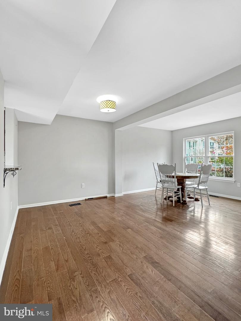 6600 BRAVE CT, HAYMARKET, Virginia 20169, 3 Bedrooms Bedrooms, ,2 BathroomsBathrooms,Residential,For sale,6600 BRAVE CT,VAPW2108392 MLS # VAPW2108392