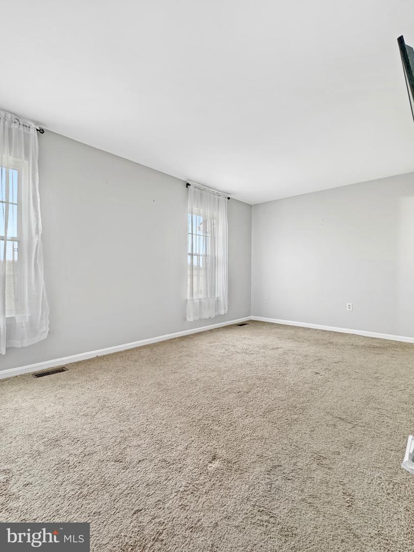 6600 BRAVE CT, HAYMARKET, Virginia 20169, 3 Bedrooms Bedrooms, ,2 BathroomsBathrooms,Residential,For sale,6600 BRAVE CT,VAPW2108392 MLS # VAPW2108392