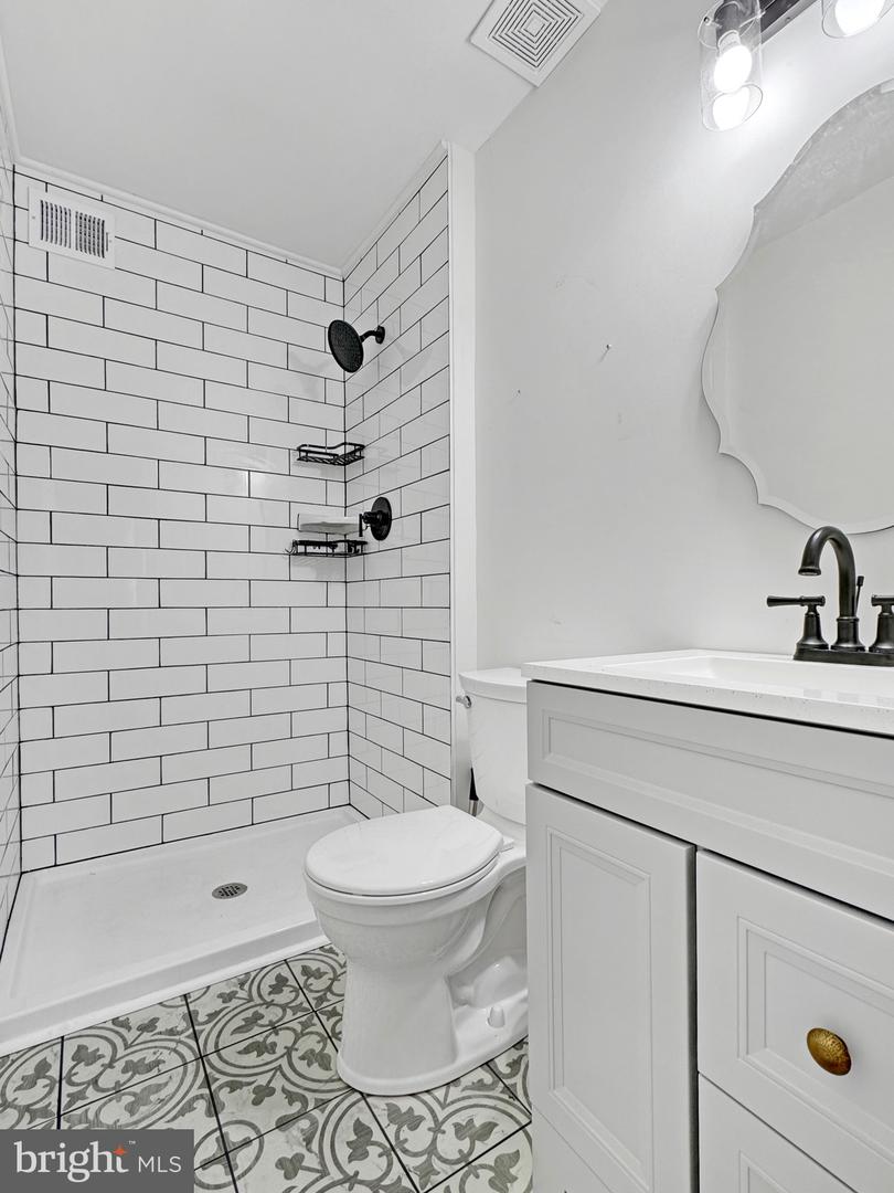 6600 BRAVE CT, HAYMARKET, Virginia 20169, 3 Bedrooms Bedrooms, ,2 BathroomsBathrooms,Residential,For sale,6600 BRAVE CT,VAPW2108392 MLS # VAPW2108392