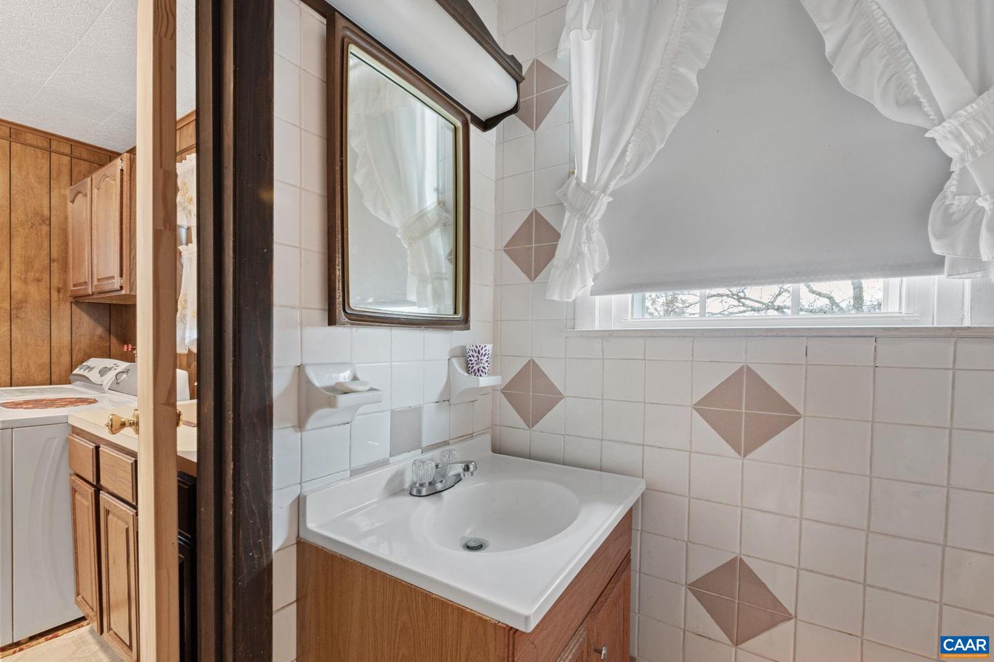 2037 N BOSTON RD, TROY, Virginia 22974, 4 Bedrooms Bedrooms, ,2 BathroomsBathrooms,Residential,For sale,2037 N BOSTON RD,671483 MLS # 671483