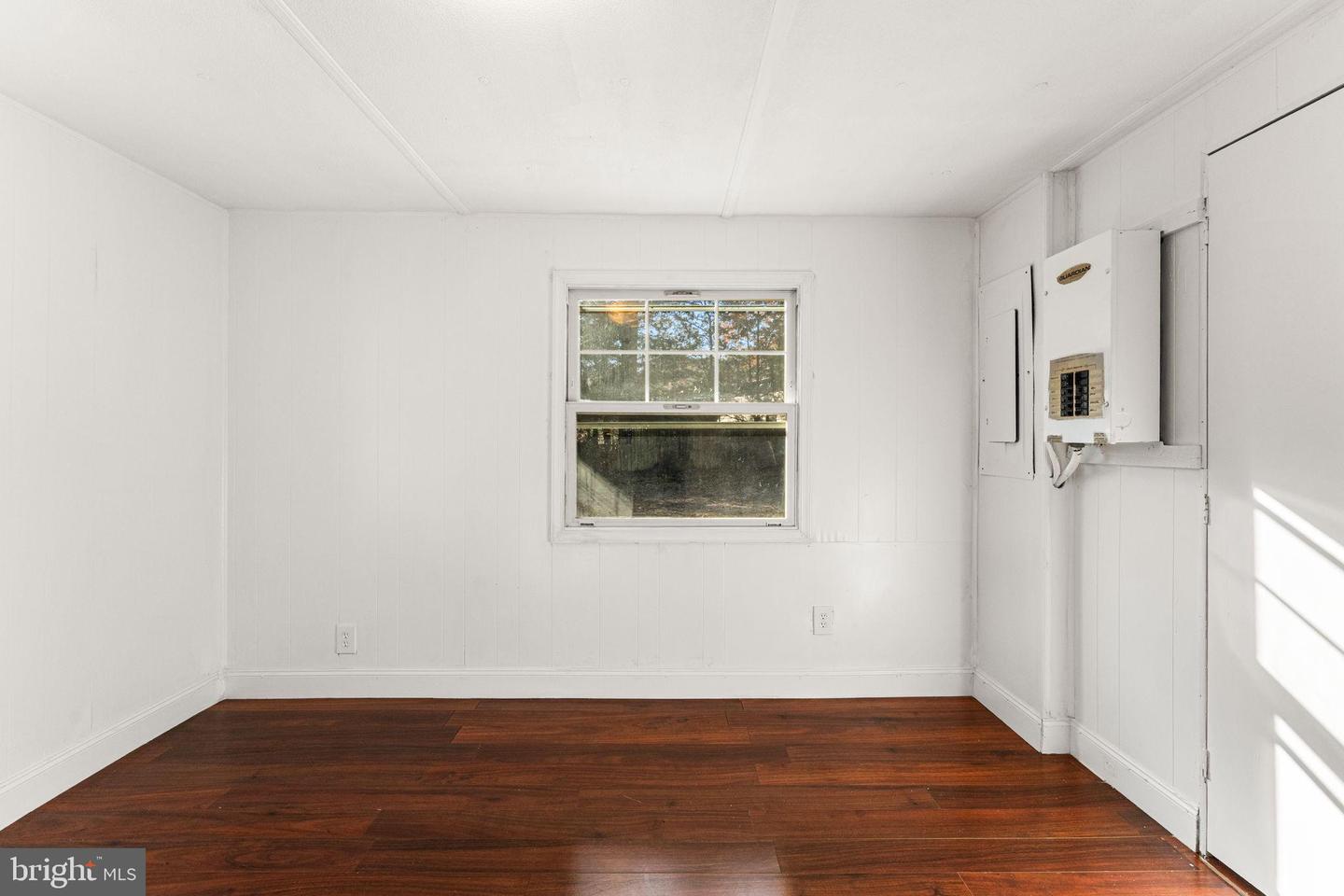 36 WASHINGTON CIR, KINSALE, Virginia 22488, 3 Bedrooms Bedrooms, 6 Rooms Rooms,1 BathroomBathrooms,Residential,For sale,36 WASHINGTON CIR,VAWE2010174 MLS # VAWE2010174