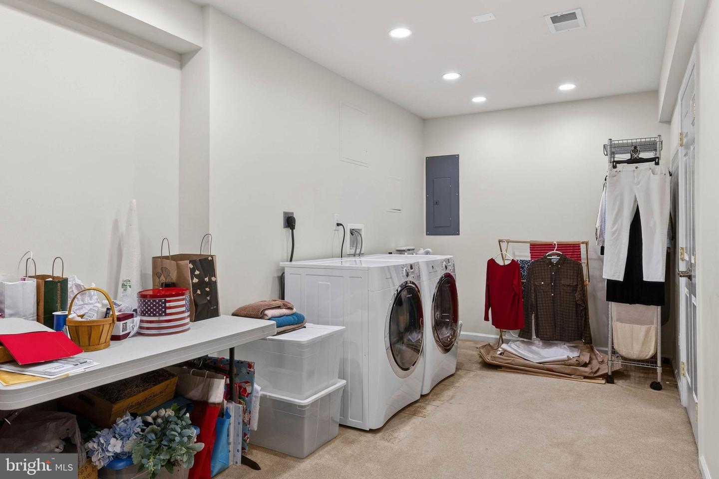 11049 NEWOOD DR, MANASSAS, Virginia 20111, 3 Bedrooms Bedrooms, 7 Rooms Rooms,3 BathroomsBathrooms,Residential,For sale,11049 NEWOOD DR,VAPW2108396 MLS # VAPW2108396 11049 NEWOOD DR, MANASSAS, Virginia 20111, 3 Bedrooms Bedrooms, 7 Rooms Rooms,3 BathroomsBathrooms,Residential,For sale,11049 NEWOOD DR,VAPW2108396 MLS # VAPW2108396