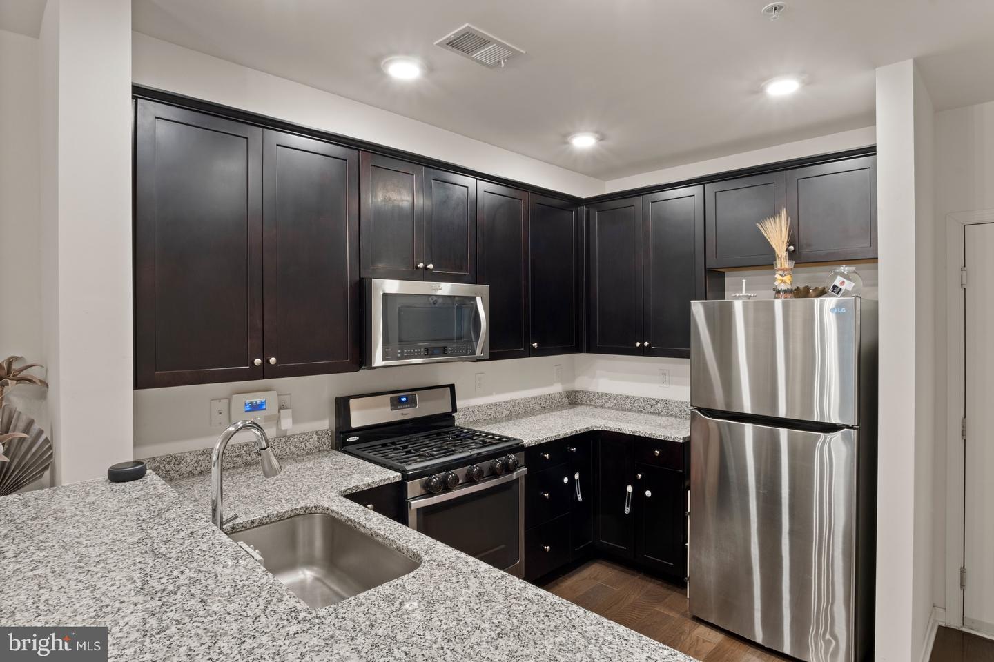 16894 PORTERS INN DR, DUMFRIES, Virginia 22026, 2 Bedrooms Bedrooms, ,2 BathroomsBathrooms,Residential,For sale,16894 PORTERS INN DR,VAPW2108398 MLS # VAPW2108398