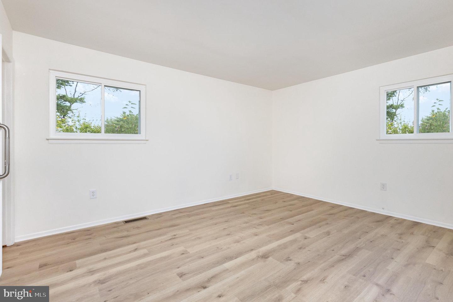 4216 HIGH RIDGE RD, HAYMARKET, Virginia 20169, 3 Bedrooms Bedrooms, 11 Rooms Rooms,3 BathroomsBathrooms,Residential,For sale,4216 HIGH RIDGE RD,VAPW2108404 MLS # VAPW2108404