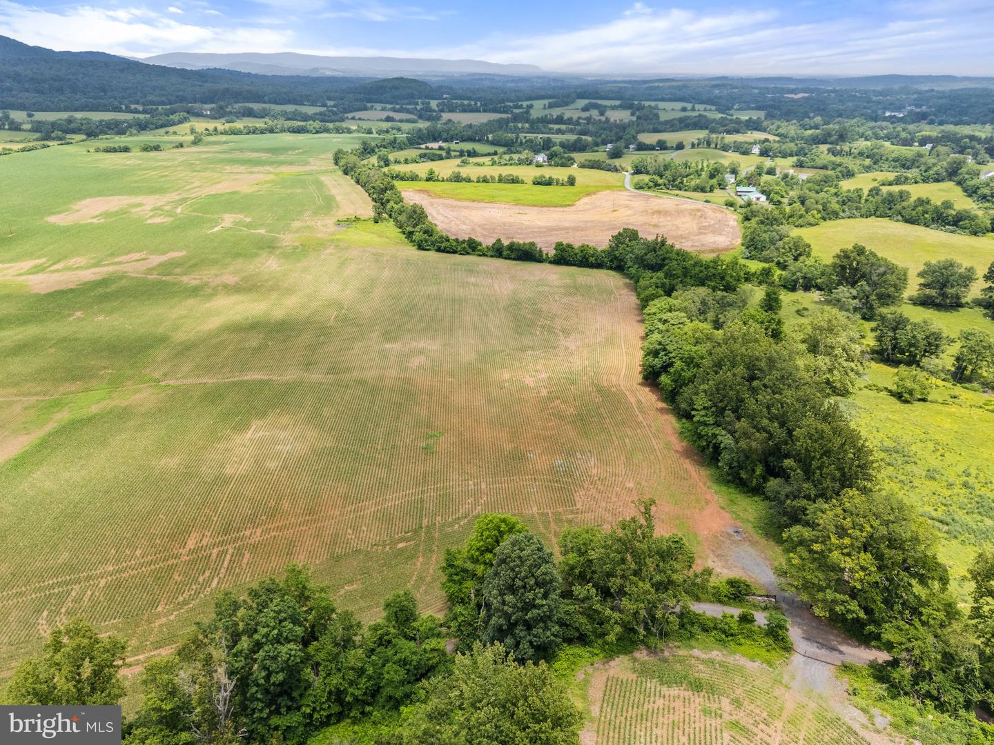 10674 ADA RD, MARSHALL, Virginia 20115, 1 Bedroom Bedrooms, ,1 BathroomBathrooms,Farm,For sale,10674 ADA RD,VAFQ2016990 MLS # VAFQ2016990