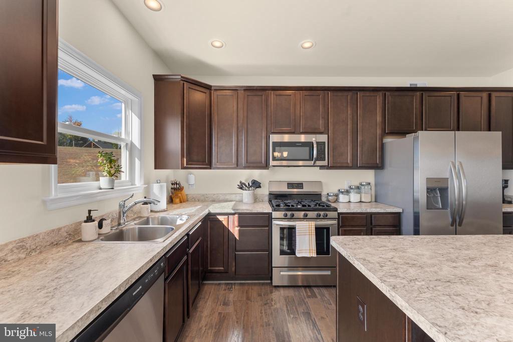 10444 QUARTZ, CULPEPER, Virginia 22701, 4 Bedrooms Bedrooms, ,3 BathroomsBathrooms,Residential,10444 QUARTZ,VACU2011848 MLS # VACU2011848 10444 QUARTZ, CULPEPER, Virginia 22701, 4 Bedrooms Bedrooms, ,3 BathroomsBathrooms,Residential,10444 QUARTZ,VACU2011848 MLS # VACU2011848