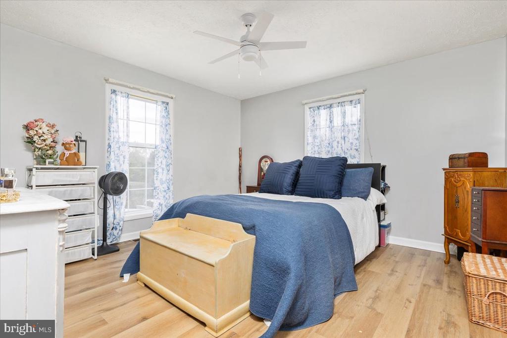 10346 GROVES FARM RD, MIDLAND, Virginia, 4 Bedrooms Bedrooms, ,2 BathroomsBathrooms,Residential,10346 GROVES FARM RD,VAFQ2019480 MLS # VAFQ2019480