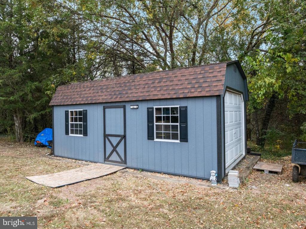 10346 GROVES FARM RD, MIDLAND, Virginia, 4 Bedrooms Bedrooms, ,2 BathroomsBathrooms,Residential,10346 GROVES FARM RD,VAFQ2019480 MLS # VAFQ2019480