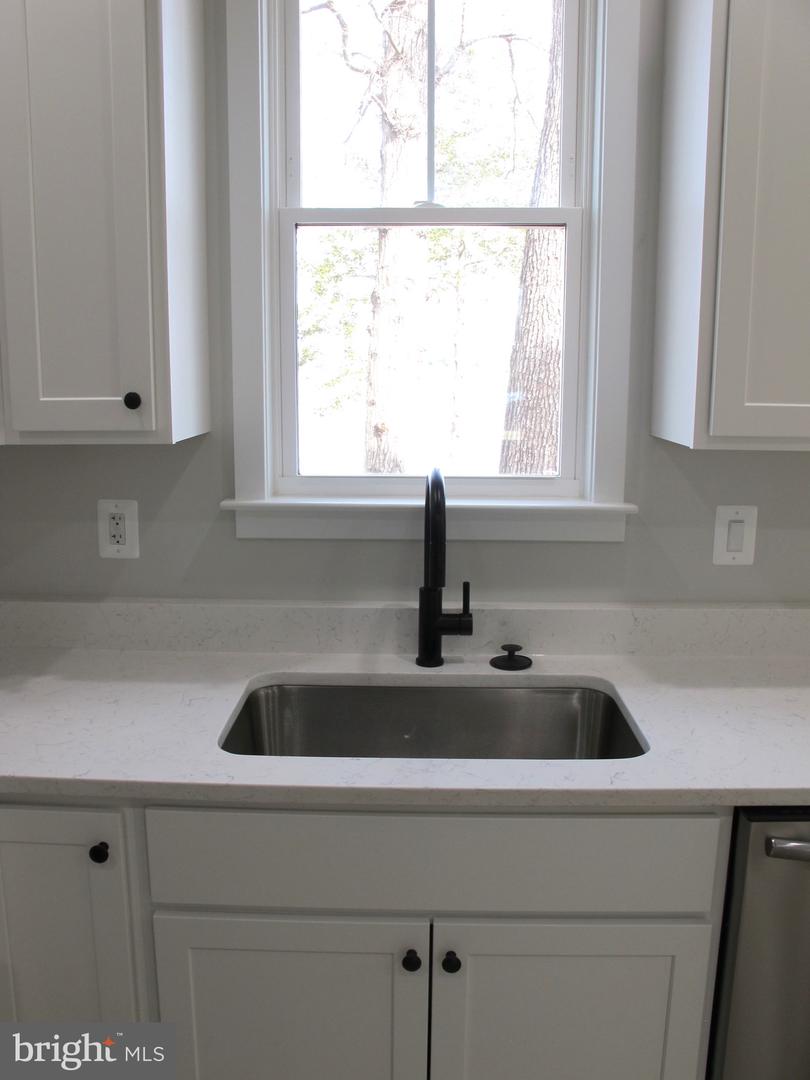 1252 SHORE DR, COLONIAL BEACH, Virginia 22443, 3 Bedrooms Bedrooms, ,2 BathroomsBathrooms,Residential,For sale,1252 SHORE DR,VAWE2008584 MLS # VAWE2008584