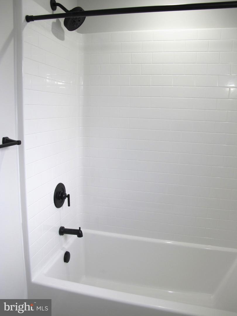 1252 SHORE DR, COLONIAL BEACH, Virginia 22443, 3 Bedrooms Bedrooms, ,2 BathroomsBathrooms,Residential,For sale,1252 SHORE DR,VAWE2008584 MLS # VAWE2008584