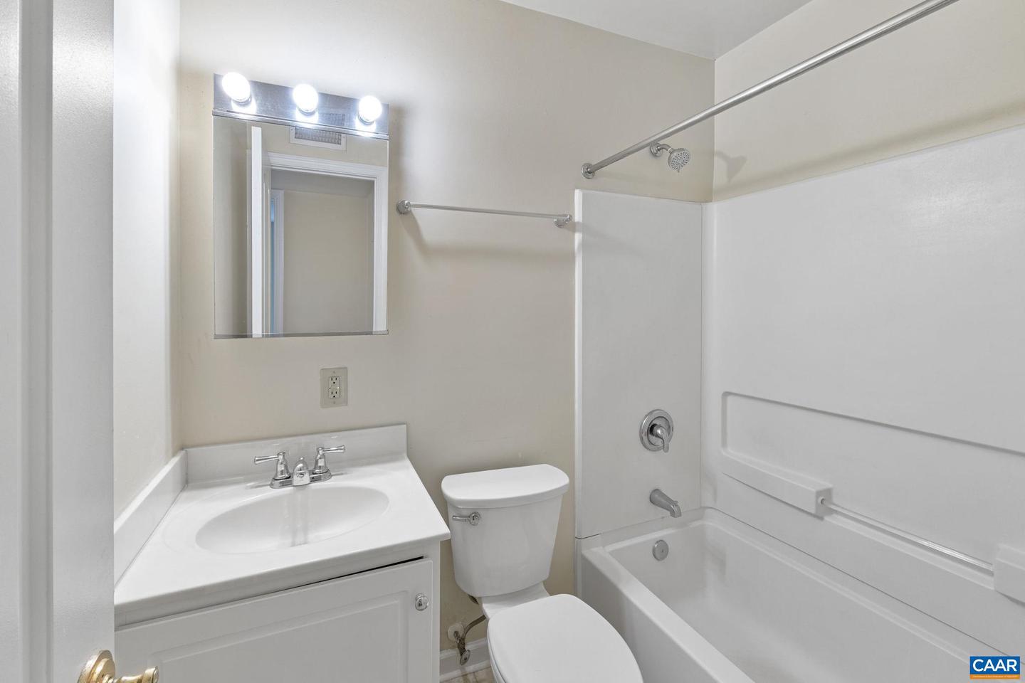 1361 VILLA WAY #F, CHARLOTTESVILLE, Virginia 22903, 2 Bedrooms Bedrooms, ,2 BathroomsBathrooms,Residential,For sale,1361 VILLA WAY #F,668067 MLS # 668067