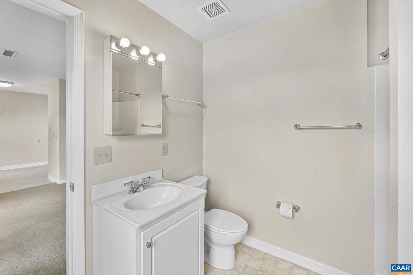 1361 VILLA WAY #F, CHARLOTTESVILLE, Virginia 22903, 2 Bedrooms Bedrooms, ,2 BathroomsBathrooms,Residential,For sale,1361 VILLA WAY #F,668067 MLS # 668067