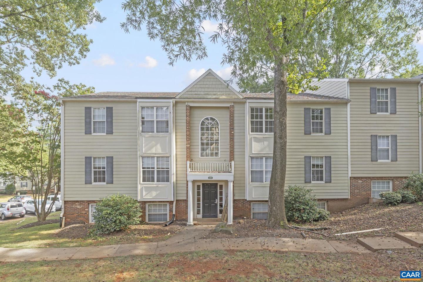 1361 VILLA WAY #F, CHARLOTTESVILLE, Virginia 22903, 2 Bedrooms Bedrooms, ,2 BathroomsBathrooms,Residential,For sale,1361 VILLA WAY #F,668067 MLS # 668067