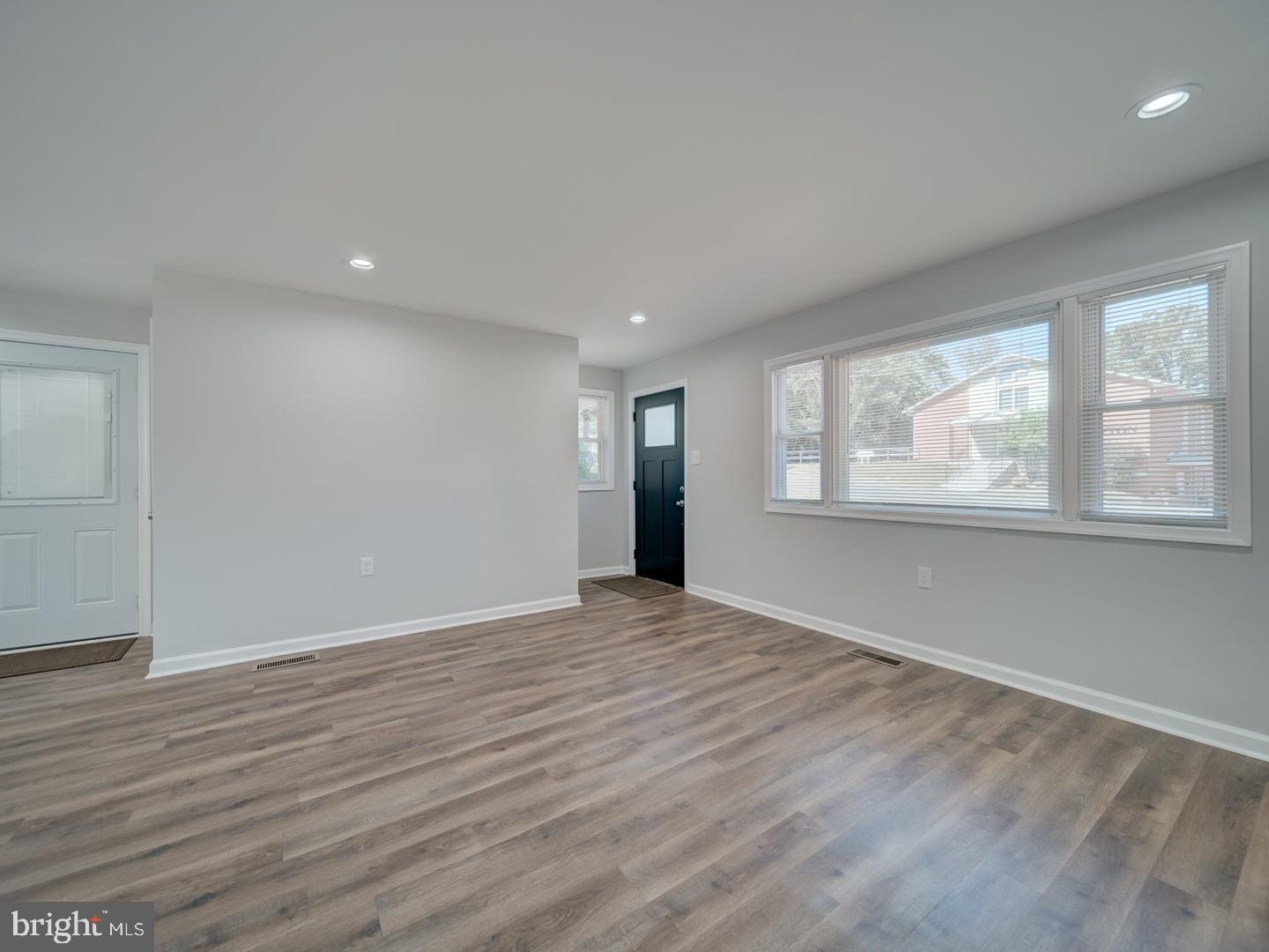 414 ELM ST, WINCHESTER, Virginia 22601, 4 Bedrooms Bedrooms, ,2 BathroomsBathrooms,Residential,For sale,414 ELM ST,VAWI2009036 MLS # VAWI2009036