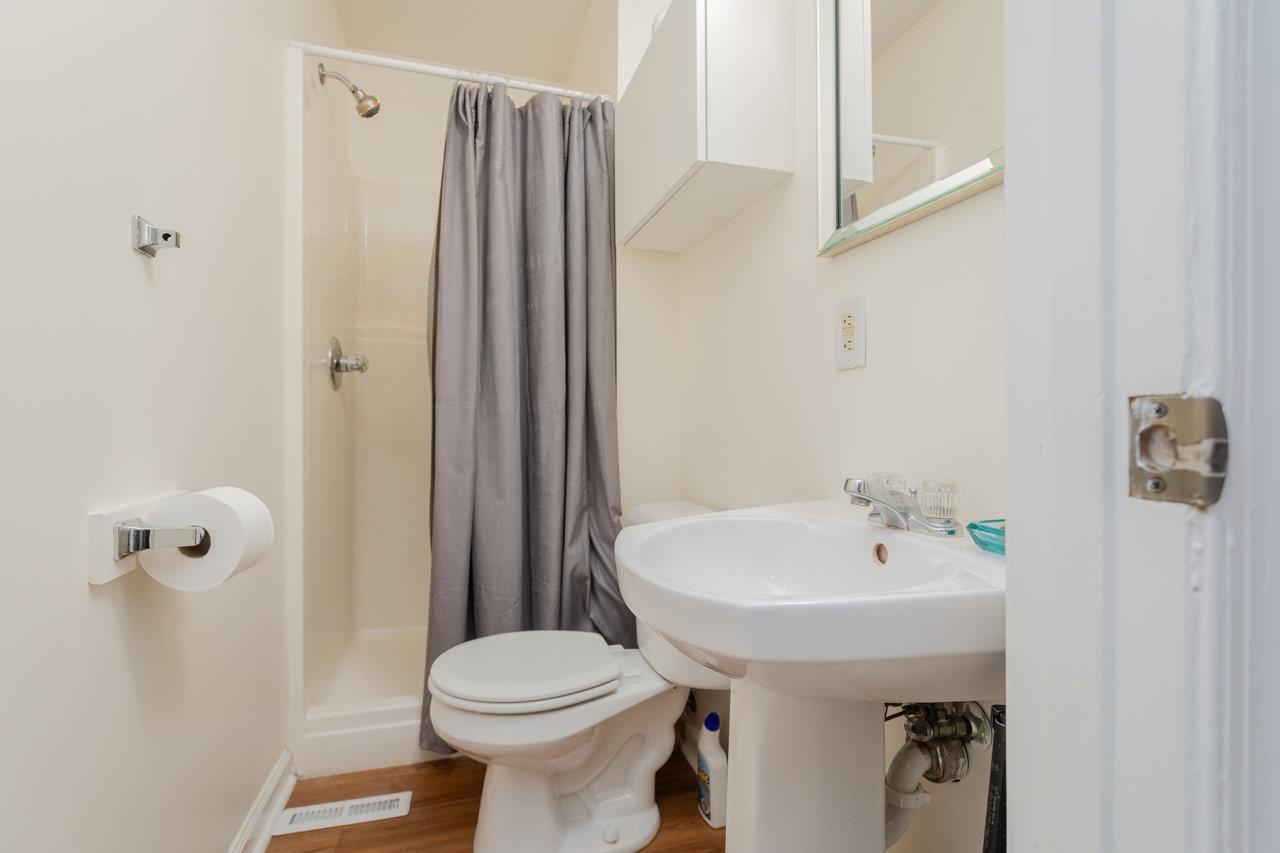 2207 RESERVOIR ST, HARRISONBURG, Virginia 22801, 2 Bedrooms Bedrooms, ,2 BathroomsBathrooms,Residential,2207 RESERVOIR ST,671485 MLS # 671485