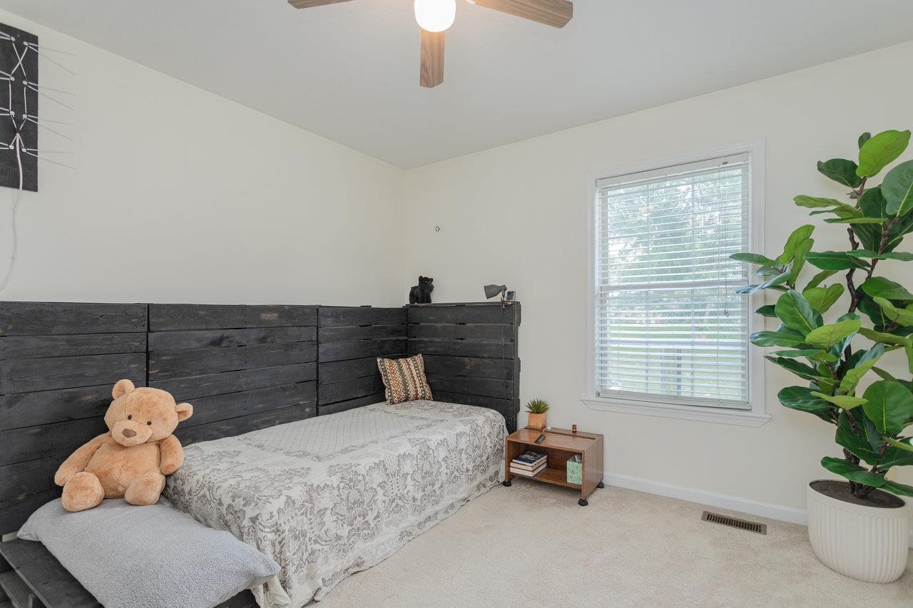 2207 RESERVOIR ST, HARRISONBURG, Virginia 22801, 2 Bedrooms Bedrooms, ,2 BathroomsBathrooms,Residential,2207 RESERVOIR ST,671485 MLS # 671485