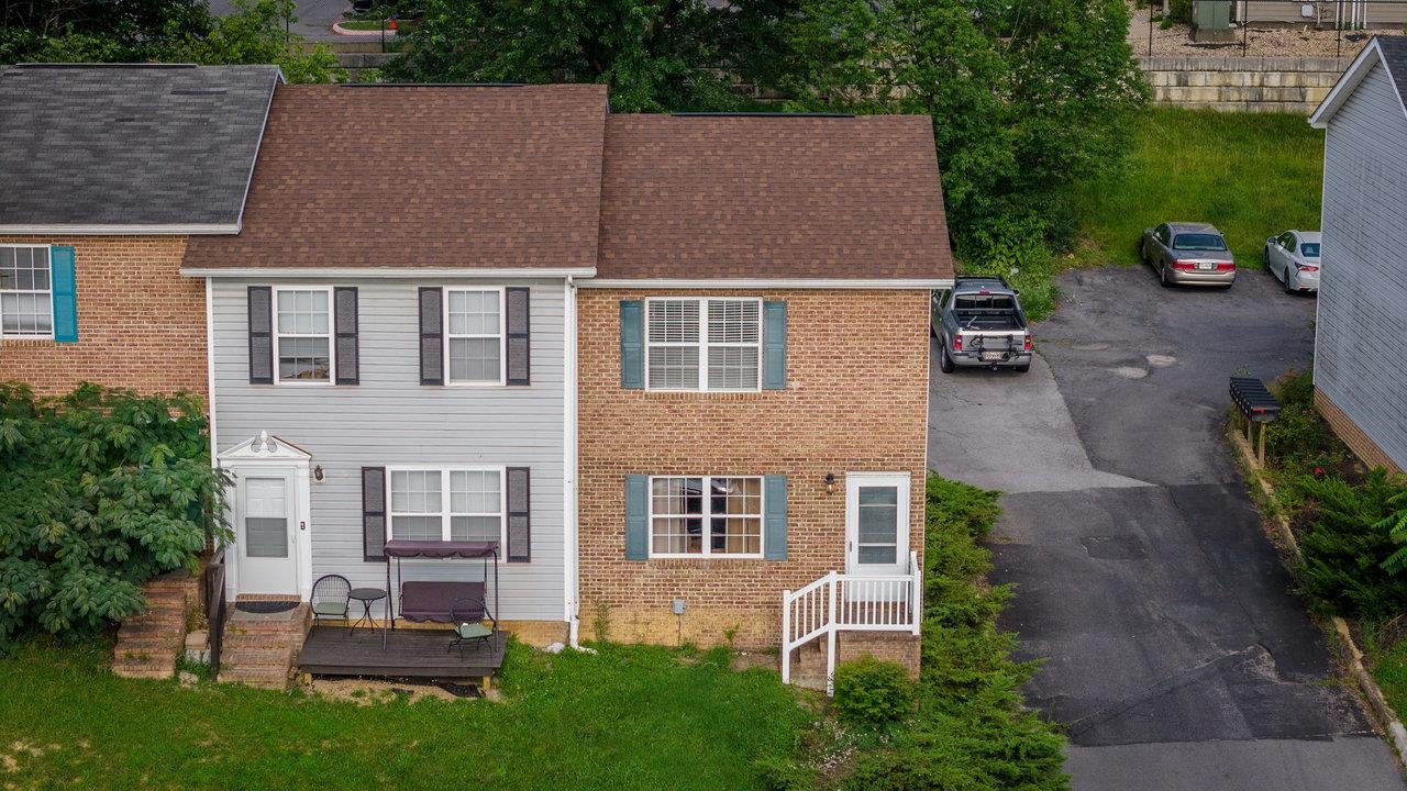 2207 RESERVOIR ST, HARRISONBURG, Virginia 22801, 2 Bedrooms Bedrooms, ,2 BathroomsBathrooms,Residential,2207 RESERVOIR ST,671485 MLS # 671485