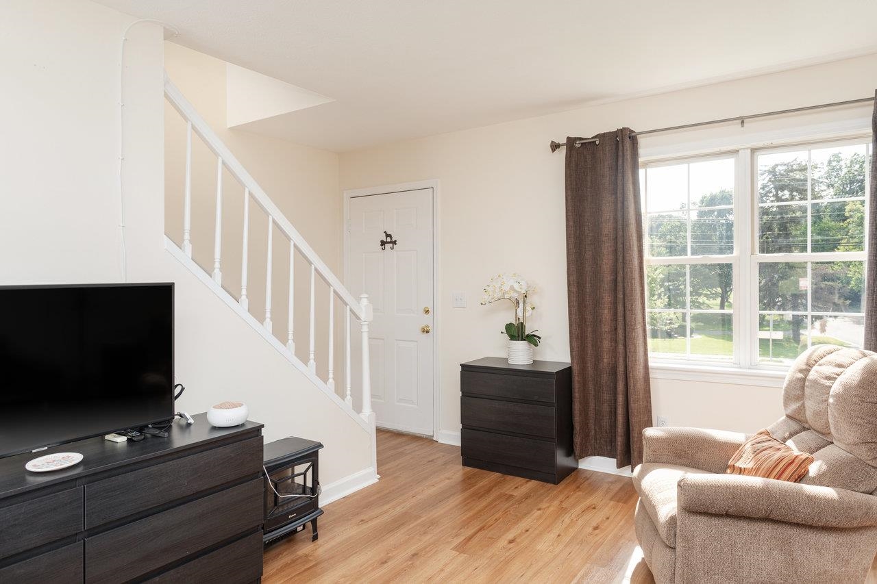 2207 RESERVOIR ST, HARRISONBURG, Virginia 22801, 2 Bedrooms Bedrooms, ,2 BathroomsBathrooms,Residential,2207 RESERVOIR ST,671485 MLS # 671485