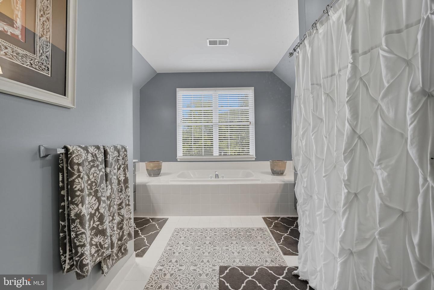 5429 BOWERS HILL DR, HAYMARKET, Virginia 20169, 4 Bedrooms Bedrooms, ,2 BathroomsBathrooms,Residential,For sale,5429 BOWERS HILL DR,VAPW2104580 MLS # VAPW2104580