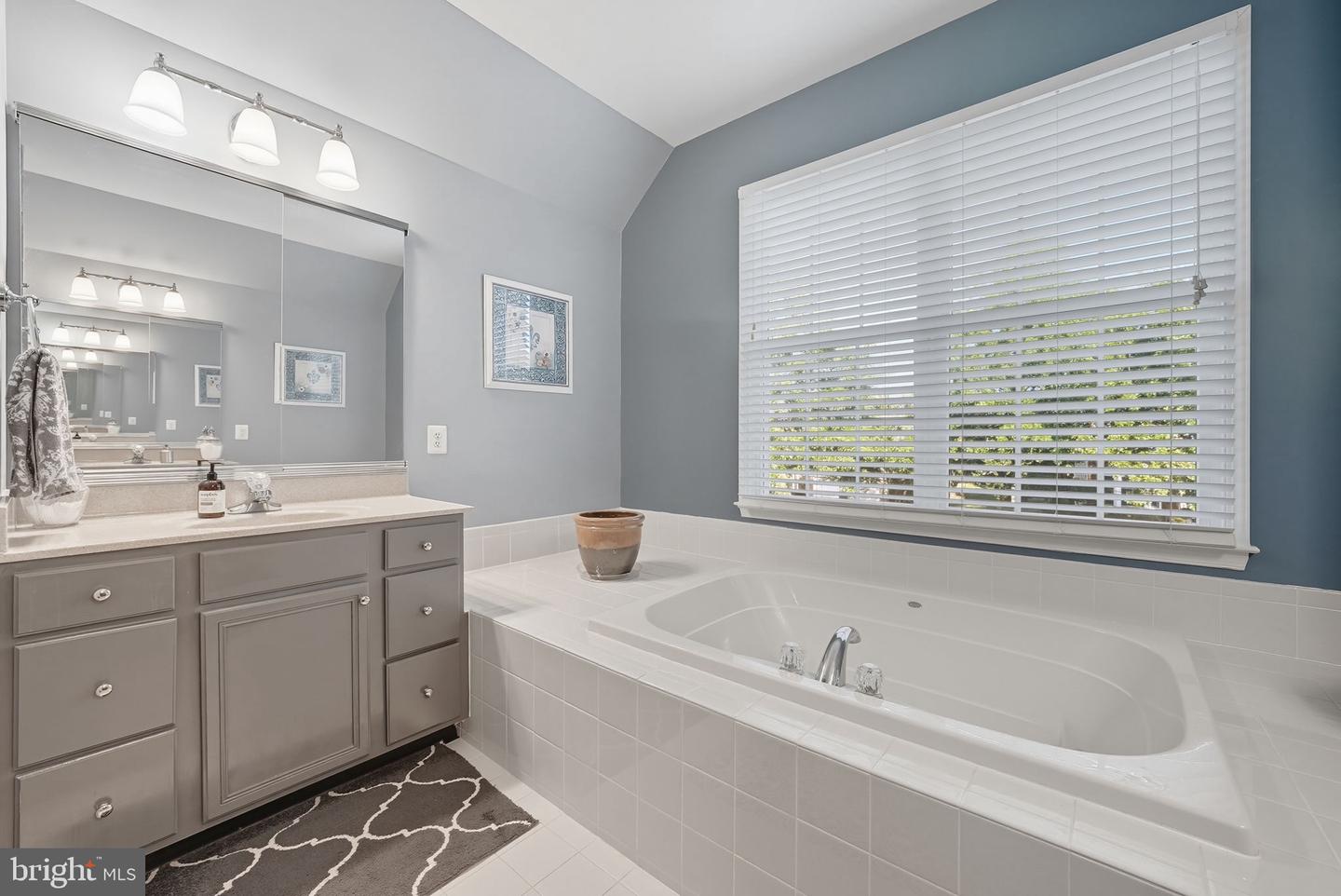 5429 BOWERS HILL DR, HAYMARKET, Virginia 20169, 4 Bedrooms Bedrooms, ,2 BathroomsBathrooms,Residential,For sale,5429 BOWERS HILL DR,VAPW2104580 MLS # VAPW2104580