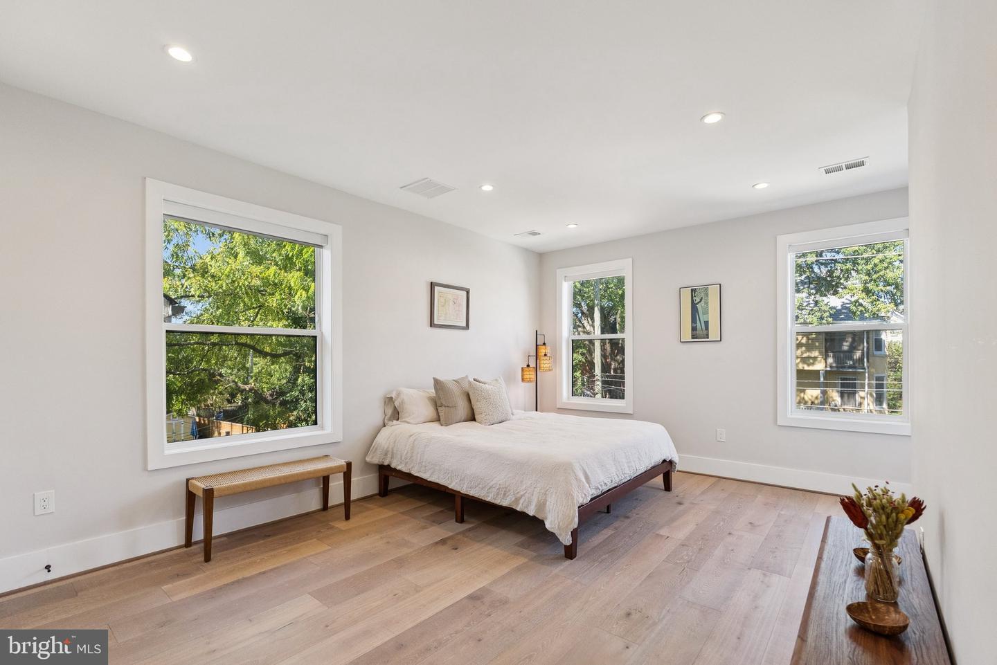 1207 DELAFIELD PL NW, WASHINGTON, District Of Columbia 20011, 5 Bedrooms Bedrooms, ,4 BathroomsBathrooms,Residential,For sale,1207 DELAFIELD PL NW,DCDC2225812 MLS # DCDC2225812