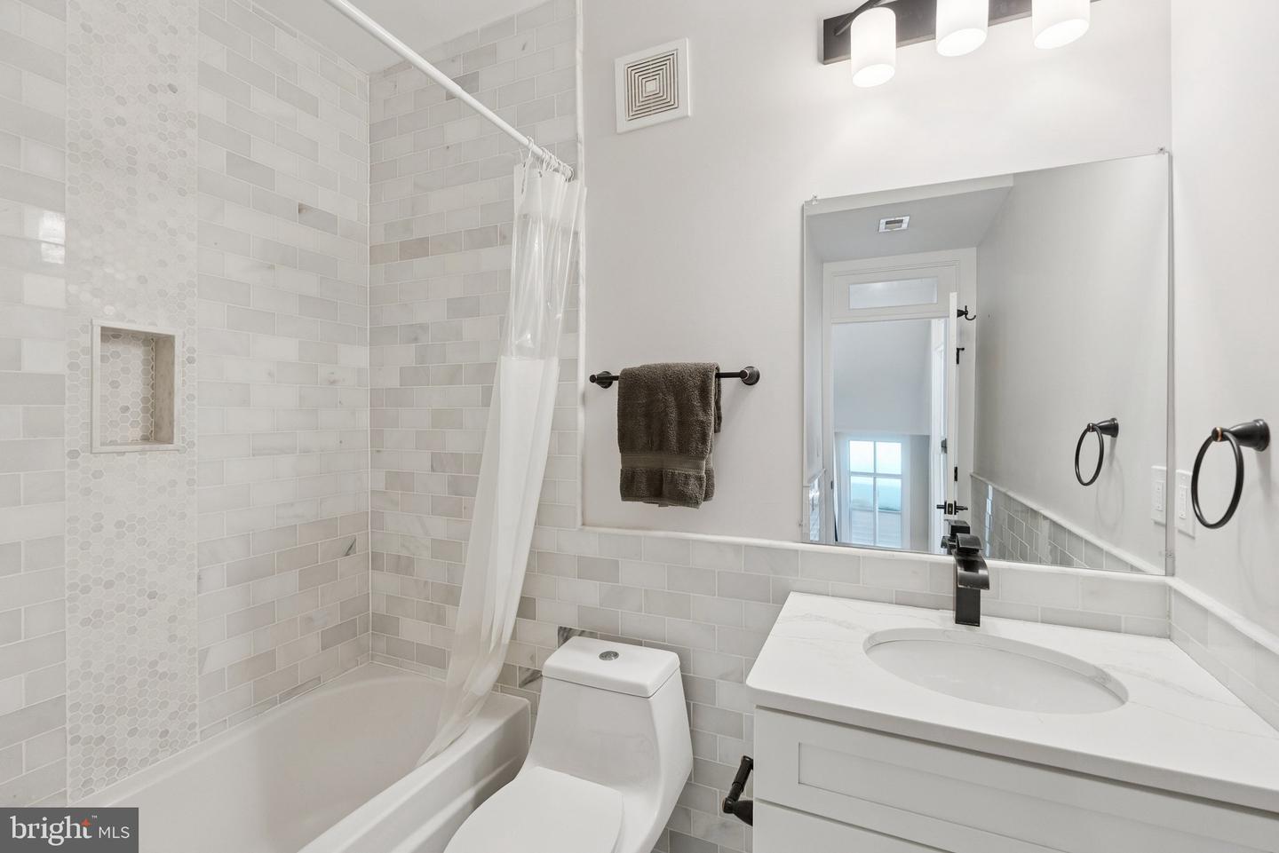 1207 DELAFIELD PL NW, WASHINGTON, District Of Columbia 20011, 5 Bedrooms Bedrooms, ,4 BathroomsBathrooms,Residential,For sale,1207 DELAFIELD PL NW,DCDC2225812 MLS # DCDC2225812