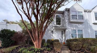 14000 GRUMBLE JONES CT #B, CENTREVILLE, Virginia 20121, 2 Bedrooms Bedrooms, 5 Rooms Rooms,2 BathroomsBathrooms,Residential,For sale,14000 GRUMBLE JONES CT #B,VAFX2277022 MLS # VAFX2277022