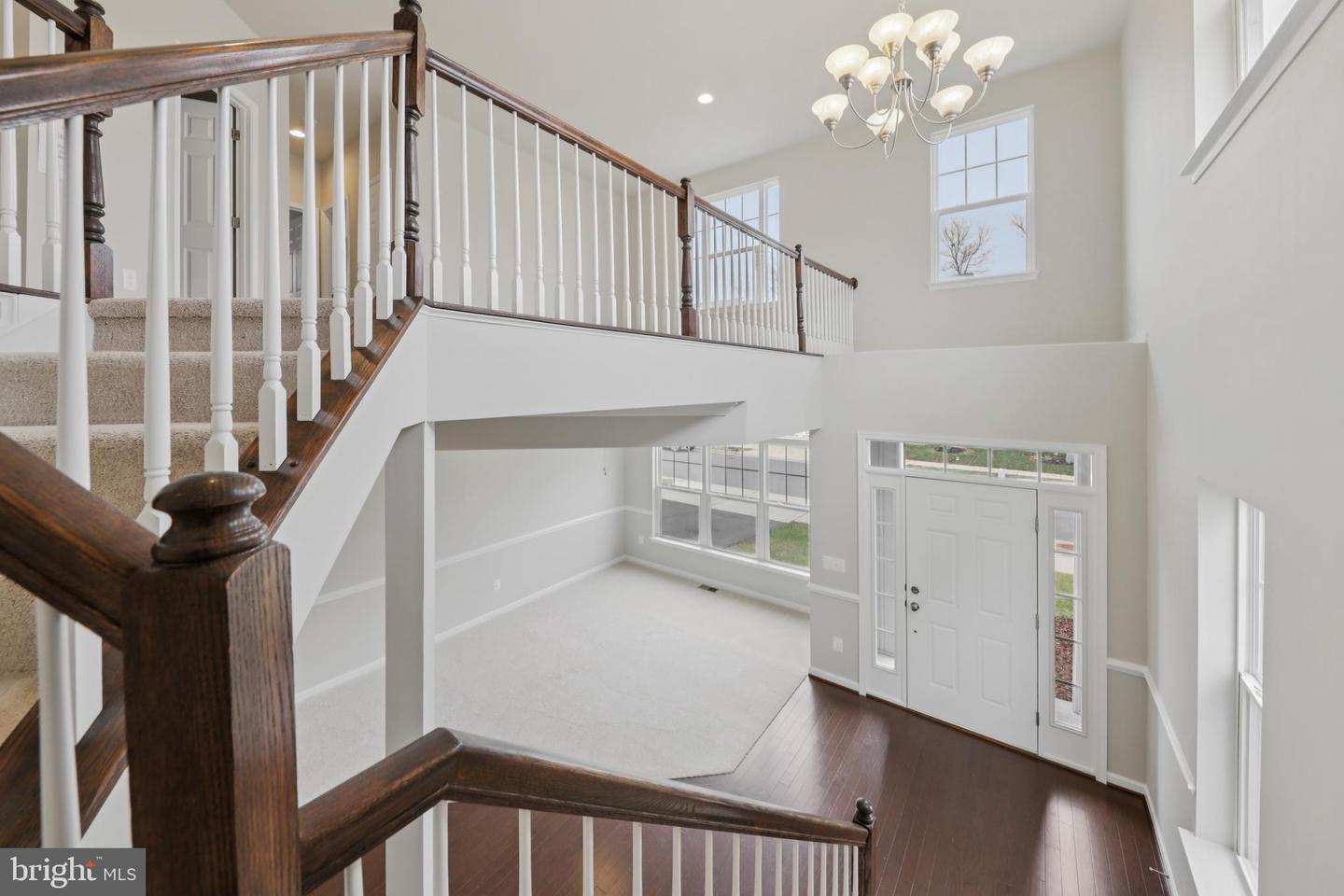 216 UPPER HEYFORD PL, PURCELLVILLE, Virginia 20132, 4 Bedrooms Bedrooms, ,4 BathroomsBathrooms,Residential,For sale,216 UPPER HEYFORD PL,VALO2111208 MLS # VALO2111208