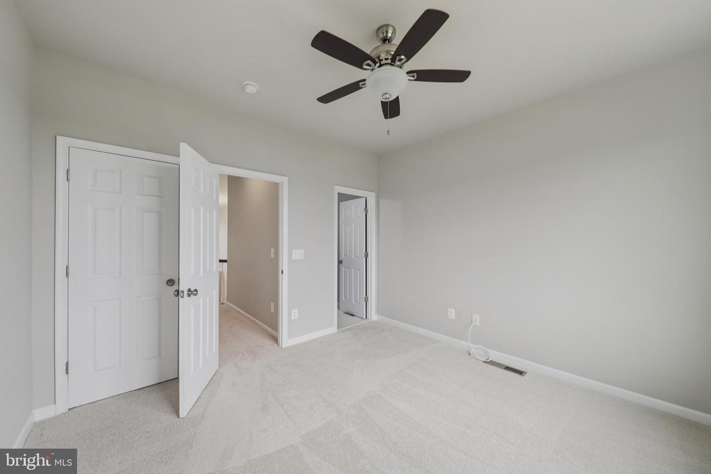 216 UPPER HEYFORD PL, PURCELLVILLE, Virginia 20132, 4 Bedrooms Bedrooms, ,4 BathroomsBathrooms,Residential,For sale,216 UPPER HEYFORD PL,VALO2111208 MLS # VALO2111208