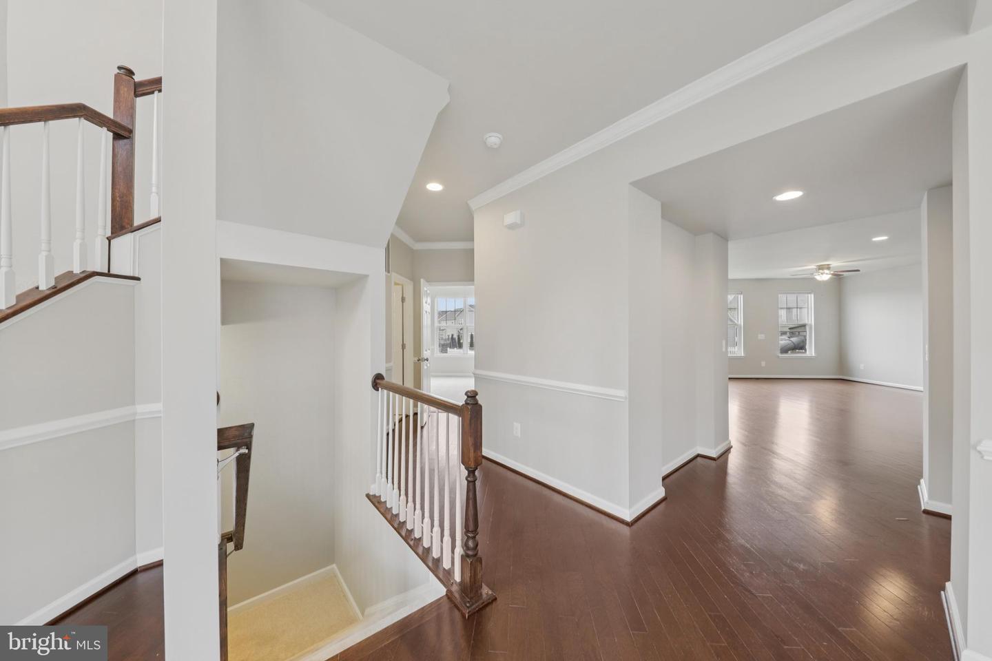 216 UPPER HEYFORD PL, PURCELLVILLE, Virginia 20132, 4 Bedrooms Bedrooms, ,4 BathroomsBathrooms,Residential,For sale,216 UPPER HEYFORD PL,VALO2111208 MLS # VALO2111208