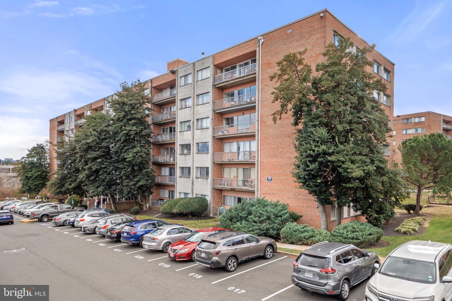 431 N ARMISTEAD ST #211, ALEXANDRIA, Virginia 22312, 2 Bedrooms Bedrooms, ,1 BathroomBathrooms,Residential,For sale,431 N ARMISTEAD ST #211,VAAX2052026 MLS # VAAX2052026 431 N ARMISTEAD ST #211, ALEXANDRIA, Virginia 22312, 2 Bedrooms Bedrooms, ,1 BathroomBathrooms,Residential,For sale,431 N ARMISTEAD ST #211,VAAX2052026 MLS # VAAX2052026