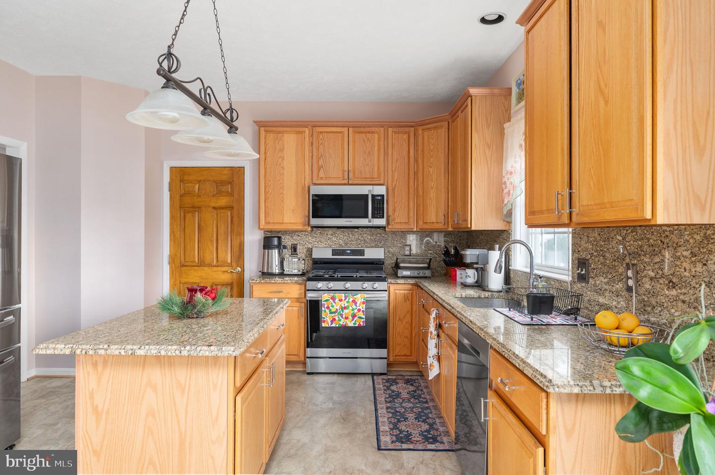 6910 GOVERNORS GRANT LN, FREDERICKSBURG, Virginia 22407, 4 Bedrooms Bedrooms, ,2 BathroomsBathrooms,Residential,For sale,6910 GOVERNORS GRANT LN,VASP2037812 MLS # VASP2037812