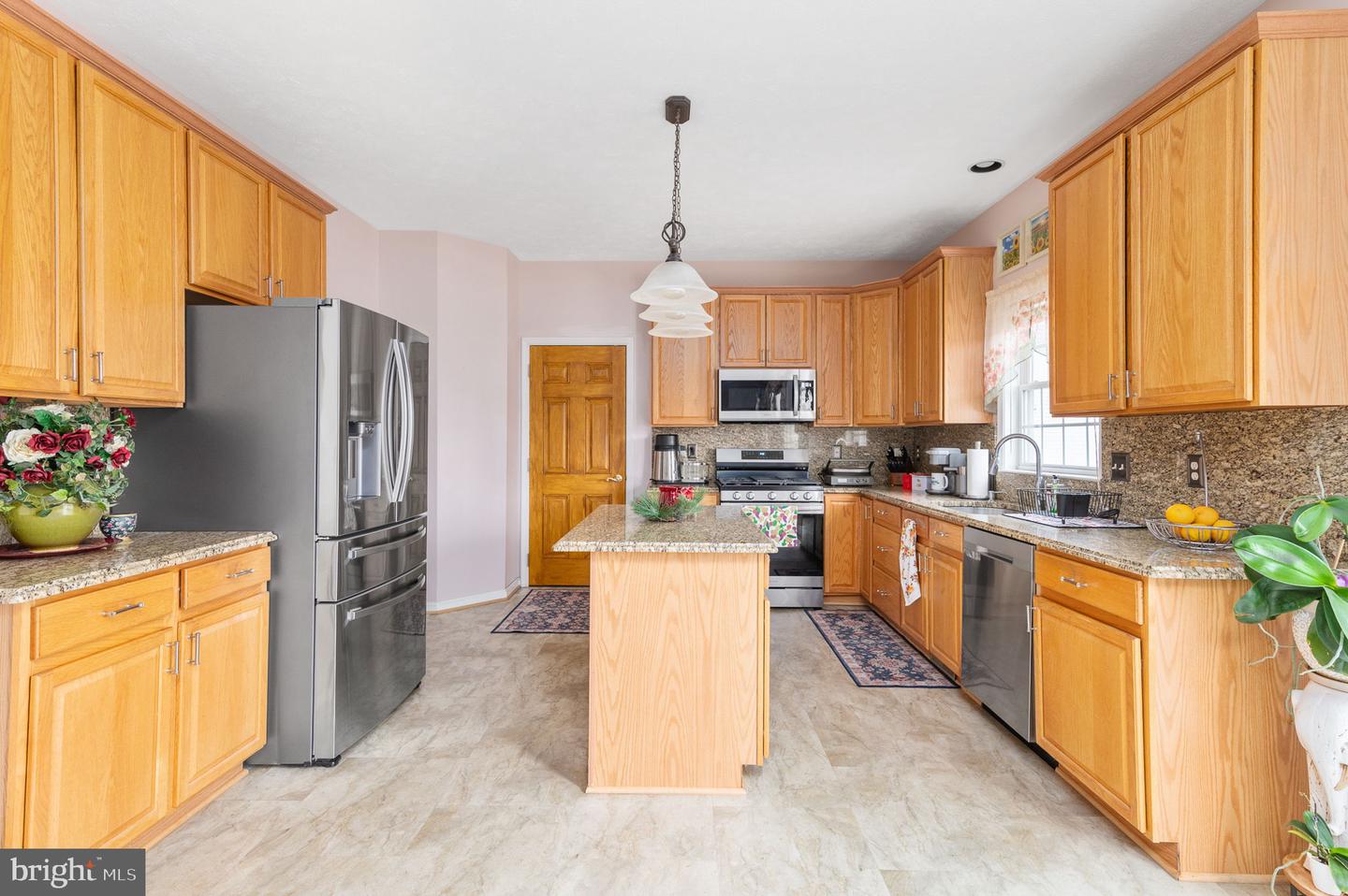 6910 GOVERNORS GRANT LN, FREDERICKSBURG, Virginia 22407, 4 Bedrooms Bedrooms, ,2 BathroomsBathrooms,Residential,For sale,6910 GOVERNORS GRANT LN,VASP2037812 MLS # VASP2037812