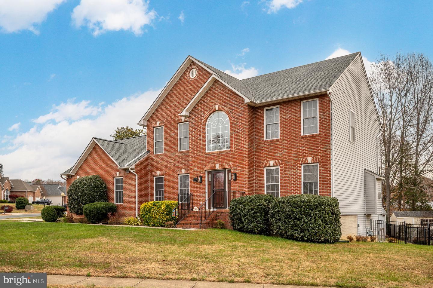 6910 GOVERNORS GRANT LN, FREDERICKSBURG, Virginia 22407, 4 Bedrooms Bedrooms, ,2 BathroomsBathrooms,Residential,For sale,6910 GOVERNORS GRANT LN,VASP2037812 MLS # VASP2037812