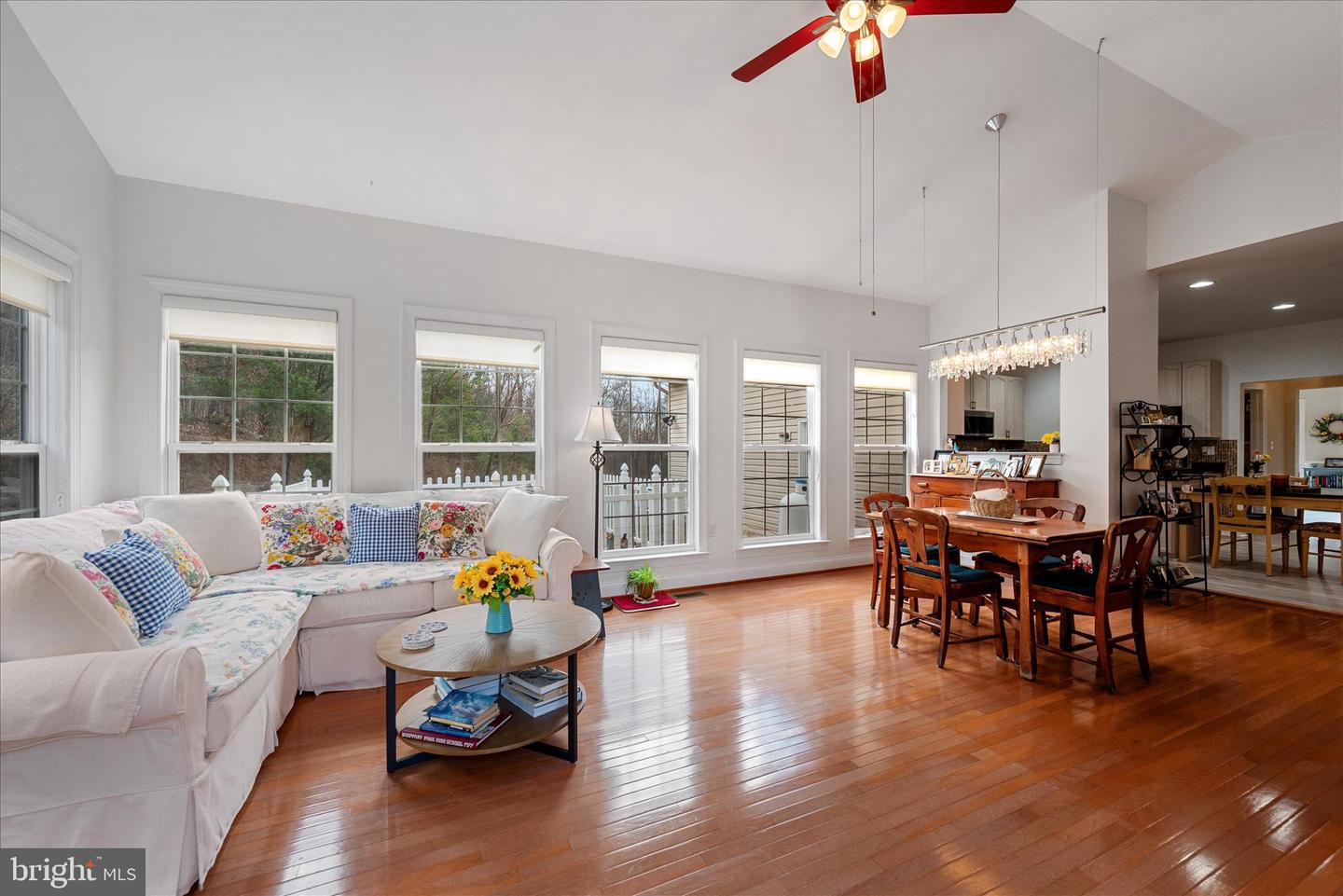 191 BANKS DR, WINCHESTER, Virginia 22602, 4 Bedrooms Bedrooms, ,3 BathroomsBathrooms,Residential,For sale,191 BANKS DR,VAFV2038226 MLS # VAFV2038226