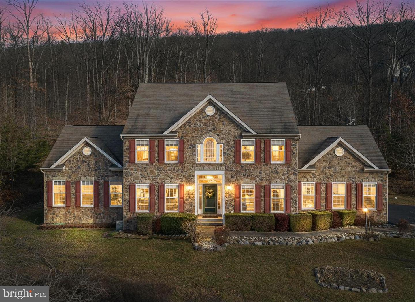 191 BANKS DR, WINCHESTER, Virginia 22602, 4 Bedrooms Bedrooms, ,3 BathroomsBathrooms,Residential,For sale,191 BANKS DR,VAFV2038226 MLS # VAFV2038226