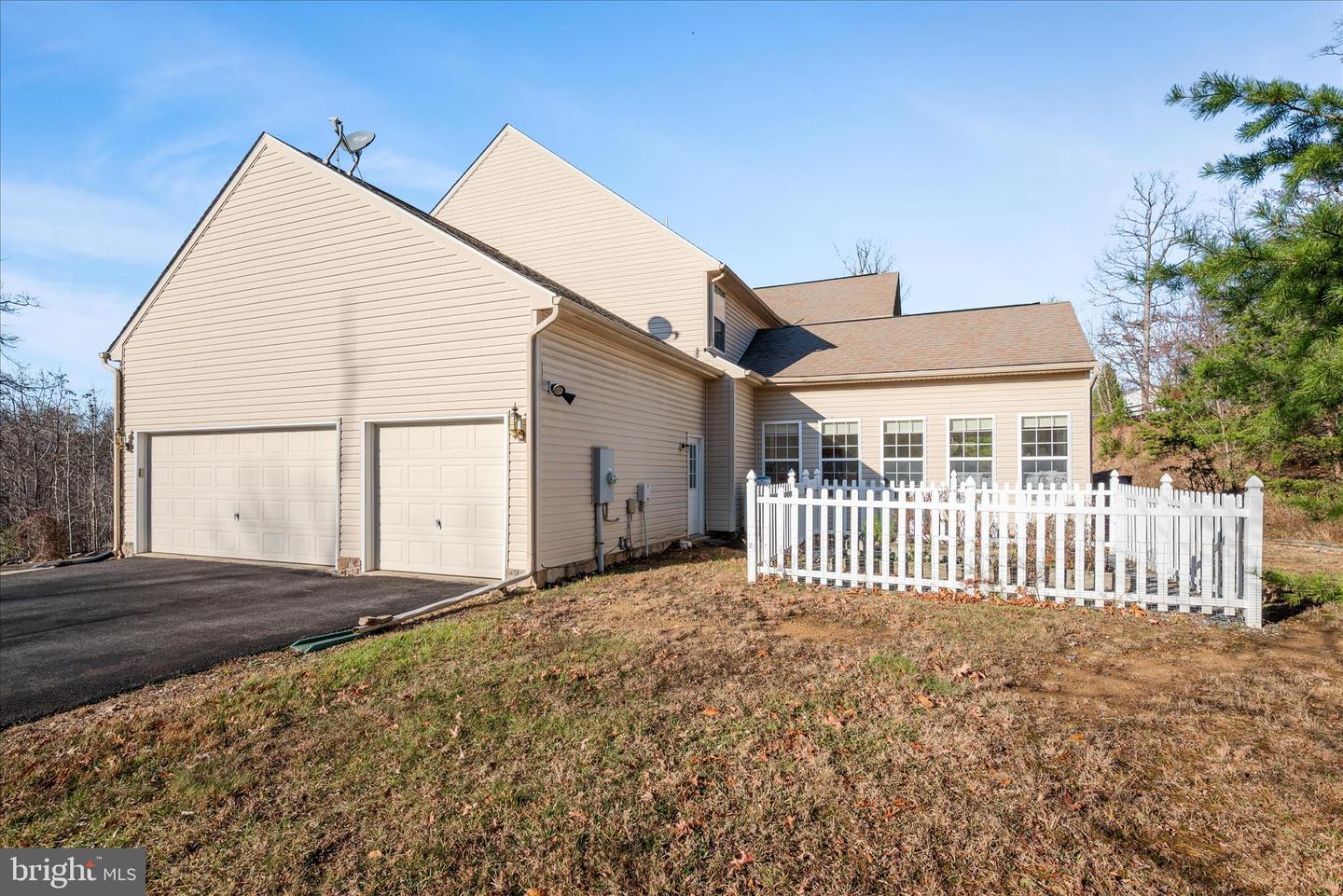 191 BANKS DR, WINCHESTER, Virginia 22602, 4 Bedrooms Bedrooms, ,3 BathroomsBathrooms,Residential,For sale,191 BANKS DR,VAFV2038226 MLS # VAFV2038226