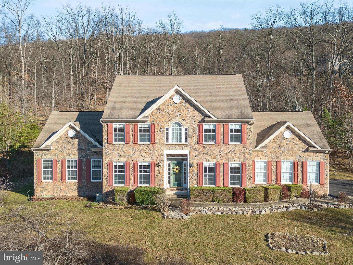 191 BANKS DR, WINCHESTER, Virginia 22602, 4 Bedrooms Bedrooms, ,3 BathroomsBathrooms,Residential,For sale,191 BANKS DR,VAFV2038226 MLS # VAFV2038226