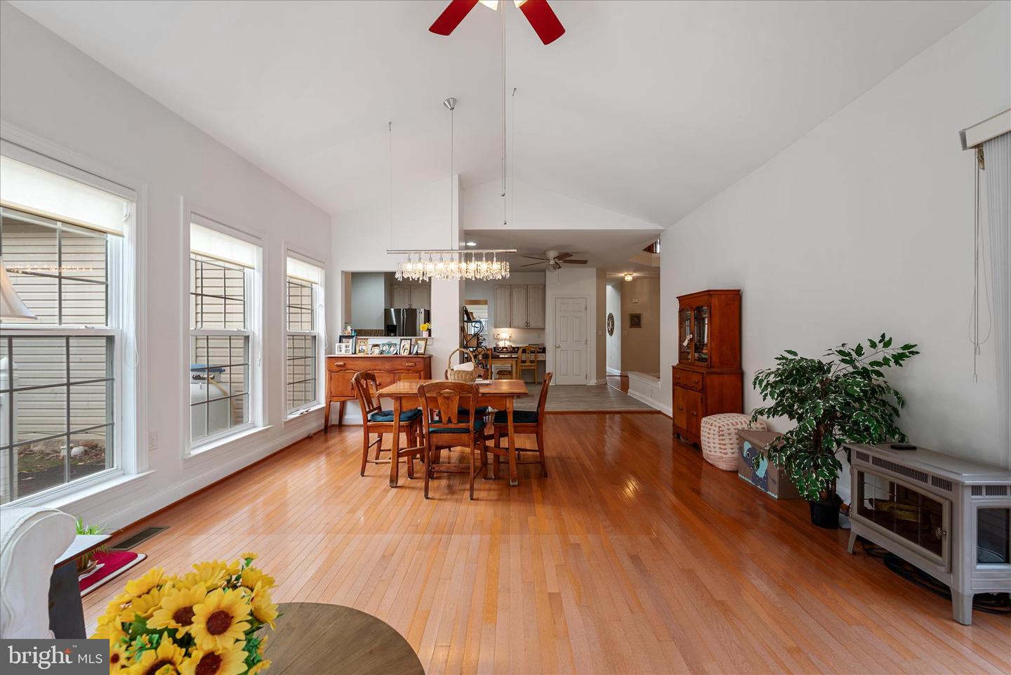 191 BANKS DR, WINCHESTER, Virginia 22602, 4 Bedrooms Bedrooms, ,3 BathroomsBathrooms,Residential,For sale,191 BANKS DR,VAFV2038226 MLS # VAFV2038226