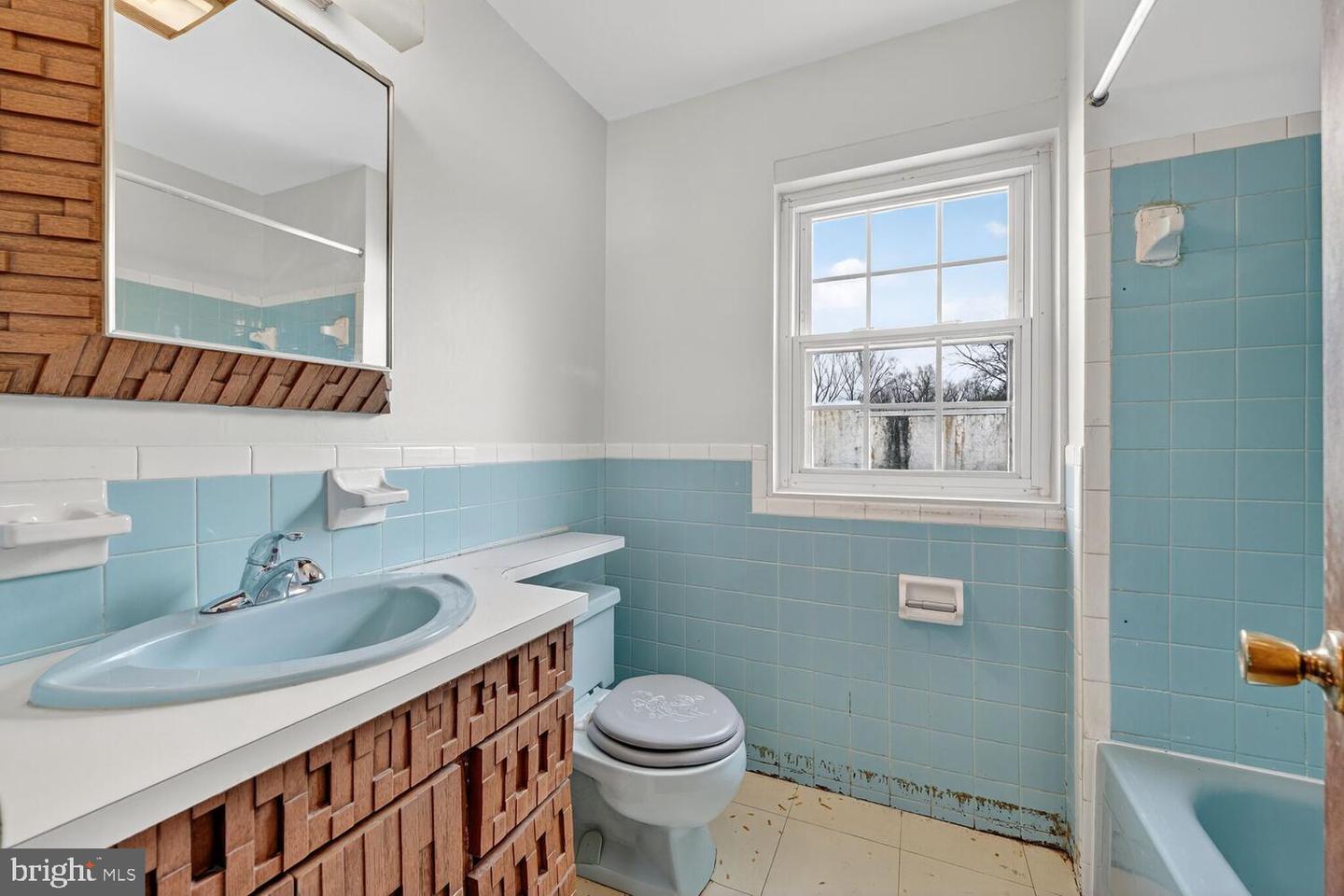 3701 CAMDEN ST SE, WASHINGTON, District Of Columbia 20020, 3 Bedrooms Bedrooms, 15 Rooms Rooms,3 BathroomsBathrooms,Residential,For sale,3701 CAMDEN ST SE,DCDC2233118 MLS # DCDC2233118