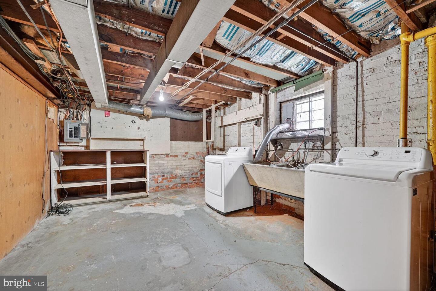 3701 CAMDEN ST SE, WASHINGTON, District Of Columbia 20020, 3 Bedrooms Bedrooms, 15 Rooms Rooms,3 BathroomsBathrooms,Residential,For sale,3701 CAMDEN ST SE,DCDC2233118 MLS # DCDC2233118